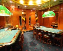 Ekspertyza stropu kasyna dla wykonania dodatkowych schodów w Hotelu Marriott przy al. Jerozolimskich w Warszawie. Ekspertyza stropu kasyna dla wykonania dodatkowych schodów w Hotelu Marriott przy al. Jerozolimskich w Warszawie.