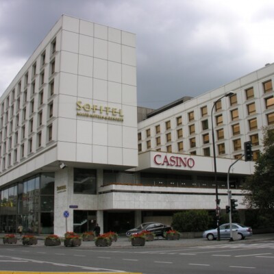 Ekspertyza demontażu przeciekającego basenu rekreacyjnego wraz z projektem nowego basenu hotelu Sofitel przy pl. Piłsudskiego w Warszawie.